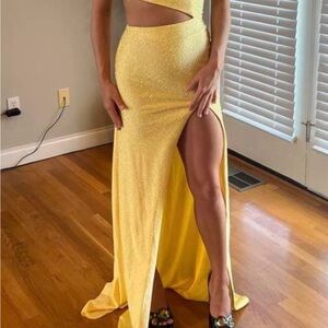 SHERRI HILL PROM DRESS SIZE 0